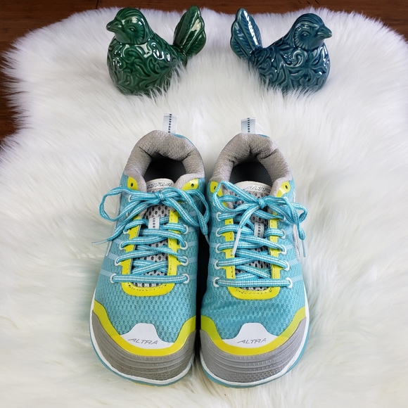 Altra Shoes - ALTRA WOMEN'S INTUITION RUNNING SHOE size 7.5 NWOB